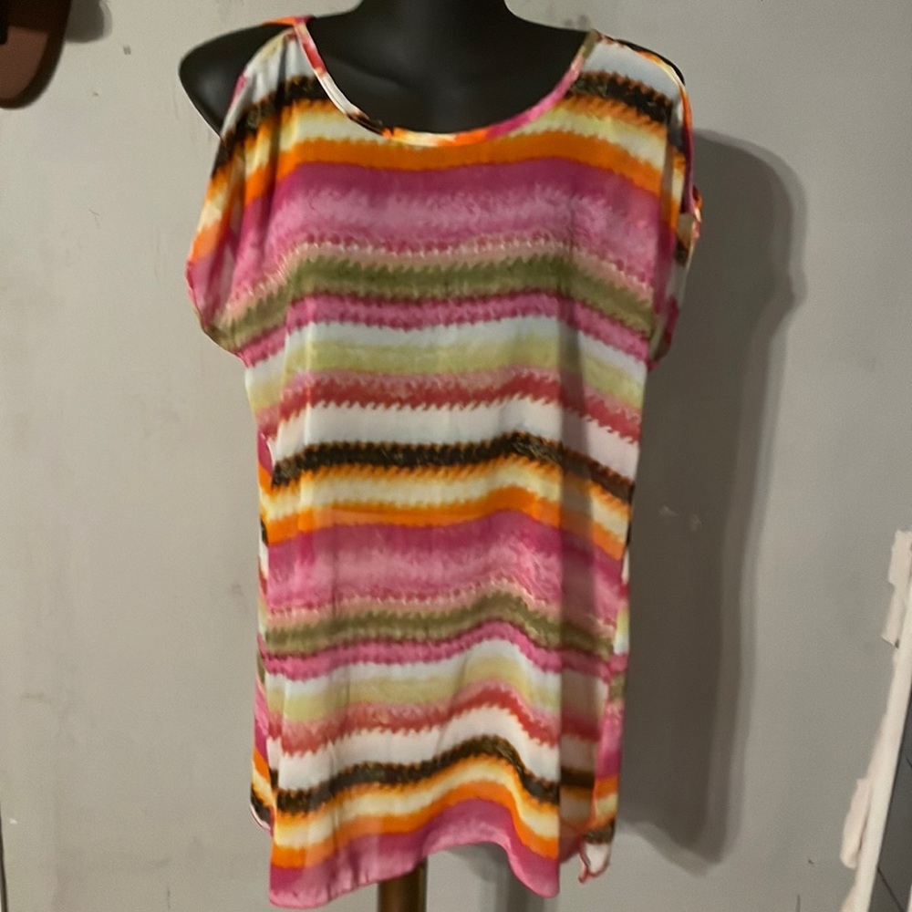 Small Lilypad cold shoulder pink ombré round neck B louse tunic top